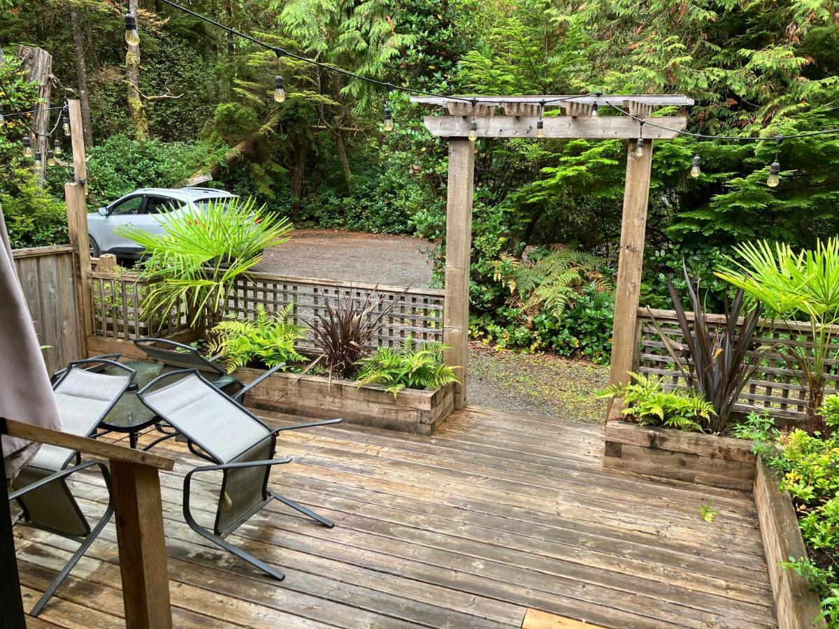 Sienna's Tree House  Appartement Tofino Buitenkant foto