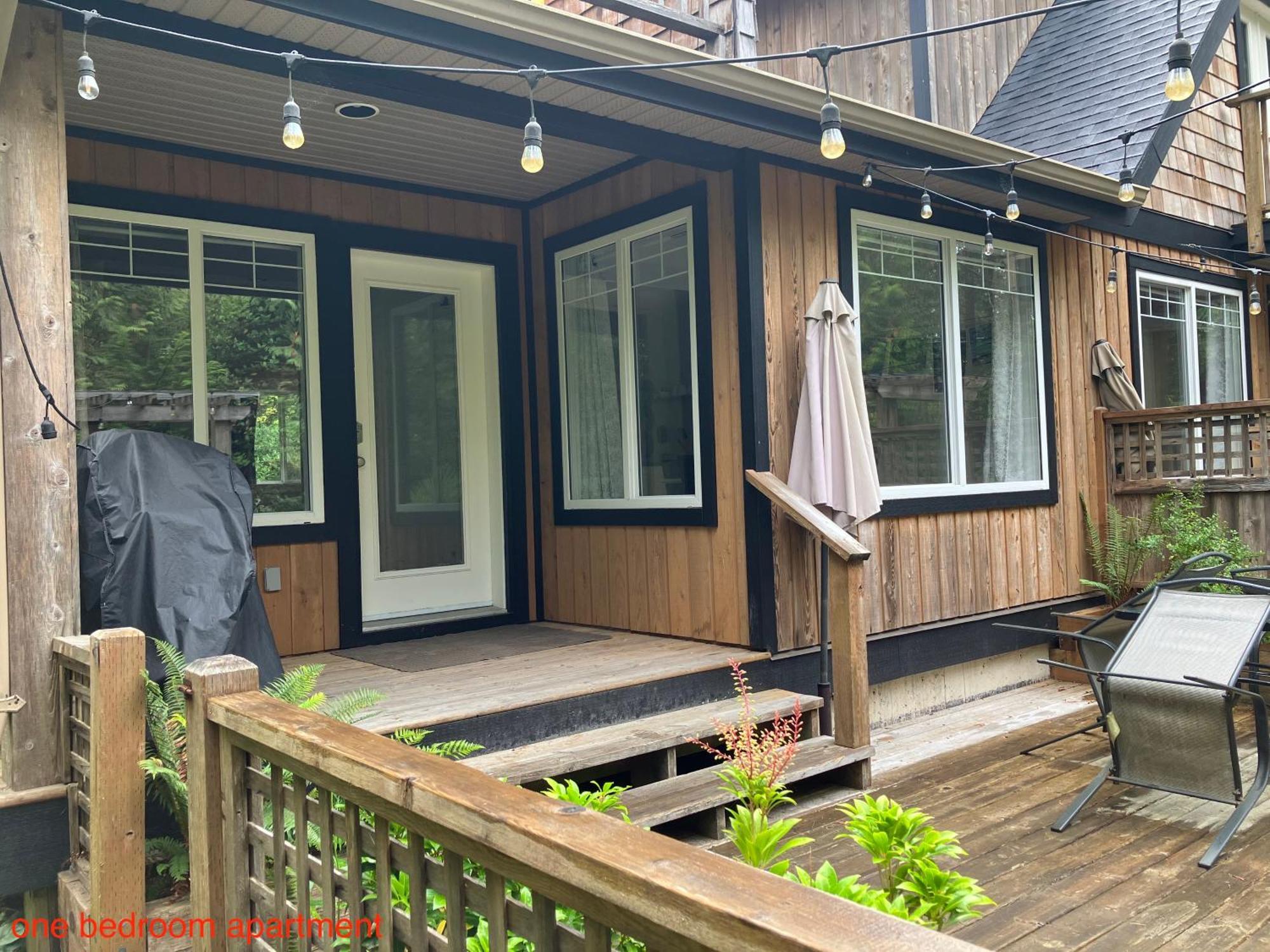 Sienna's Tree House  Appartement Tofino Buitenkant foto